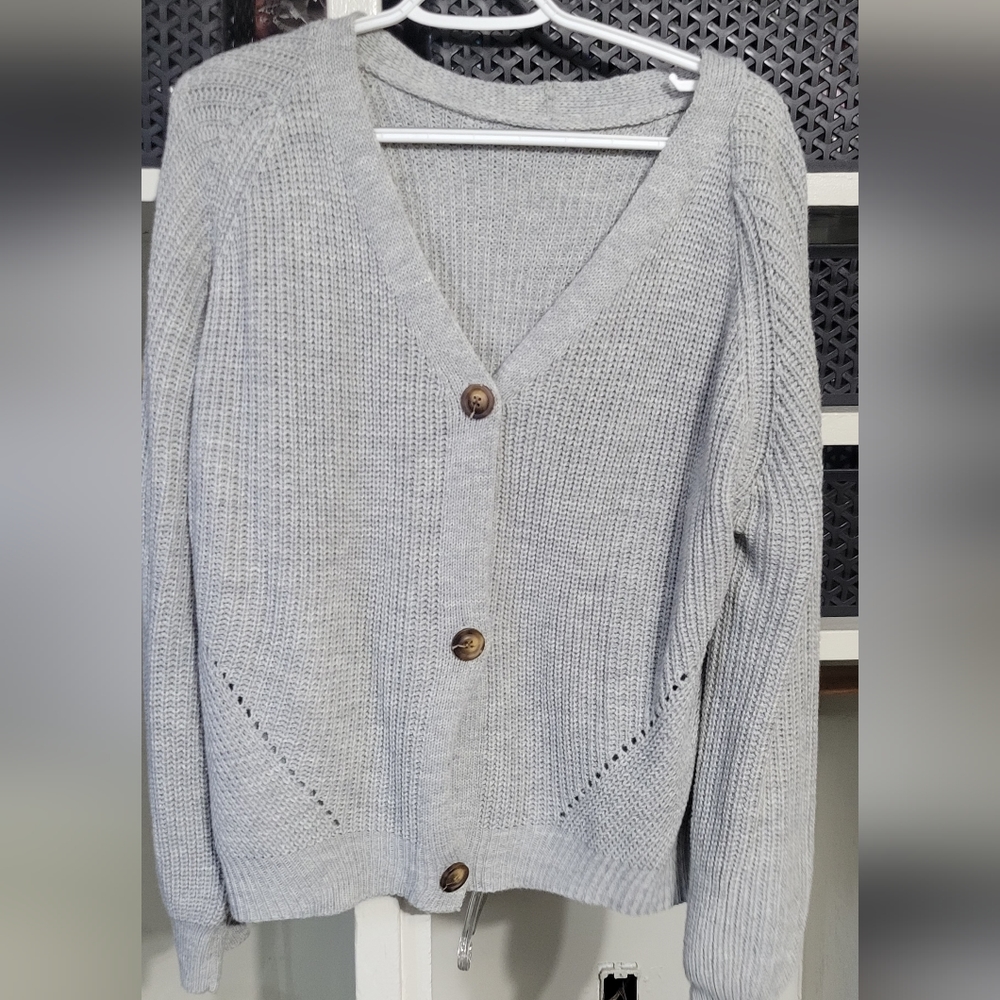Gray slightly cropped cardigan